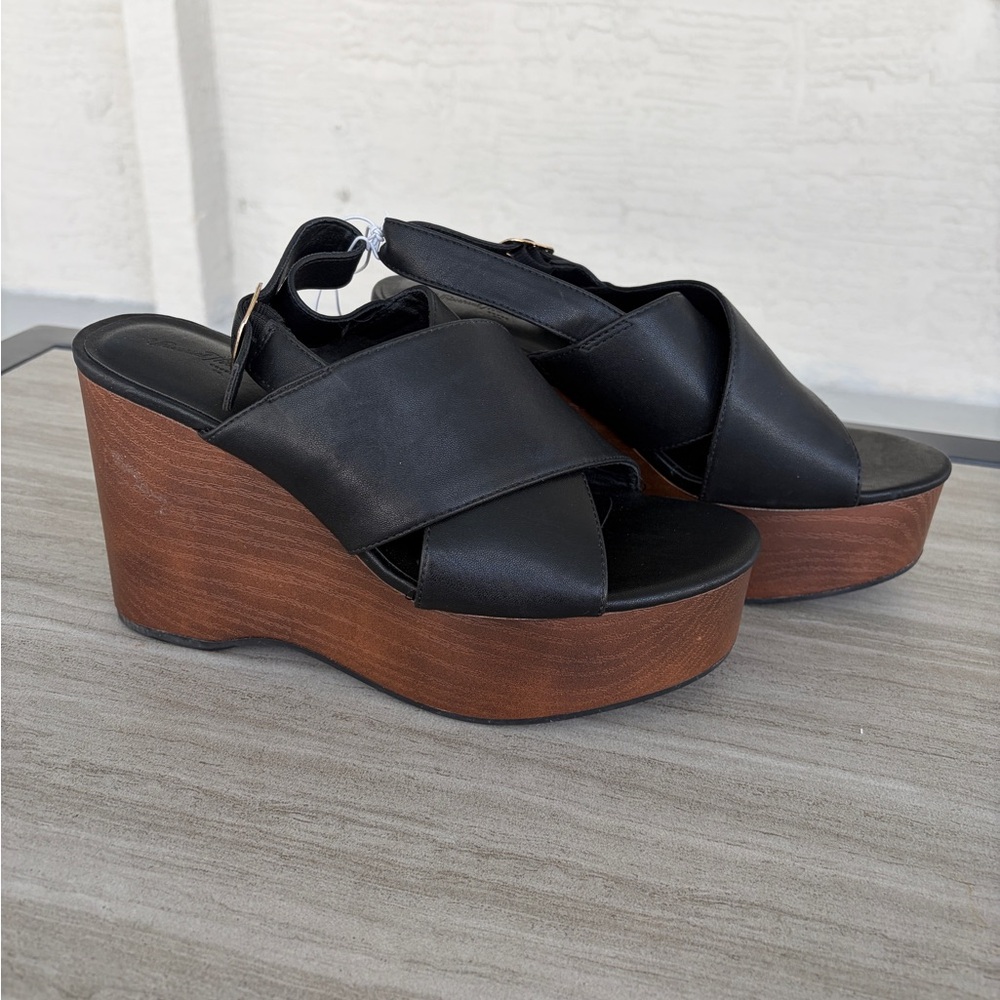 New Womens Naomi Wood Size 8  Wedge Heels with Memory Foam In Black